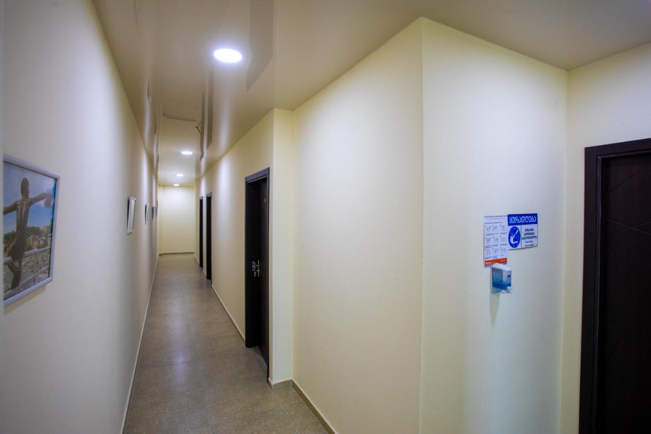 Hôtel Panorama Koutaïssi Extérieur photo