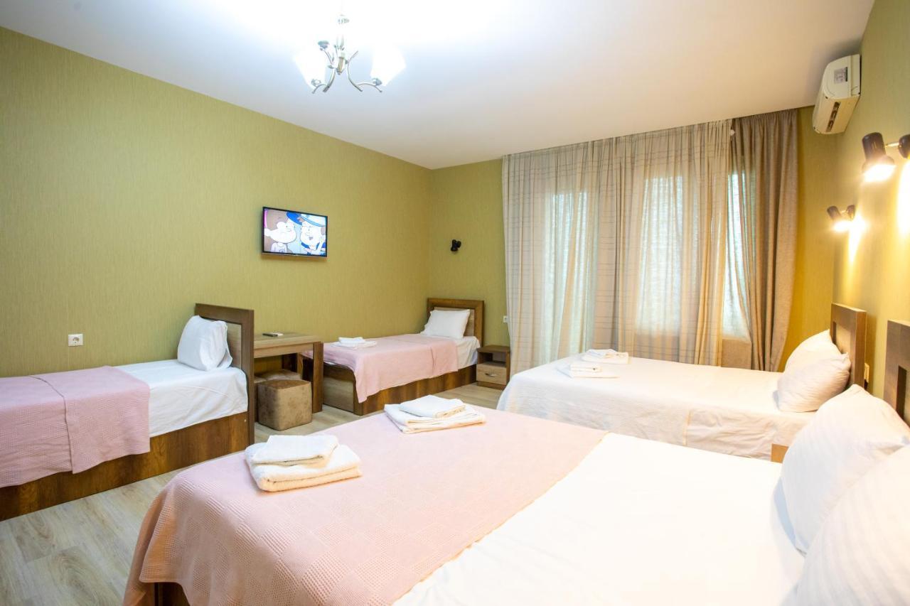 Hôtel Panorama Koutaïssi Extérieur photo
