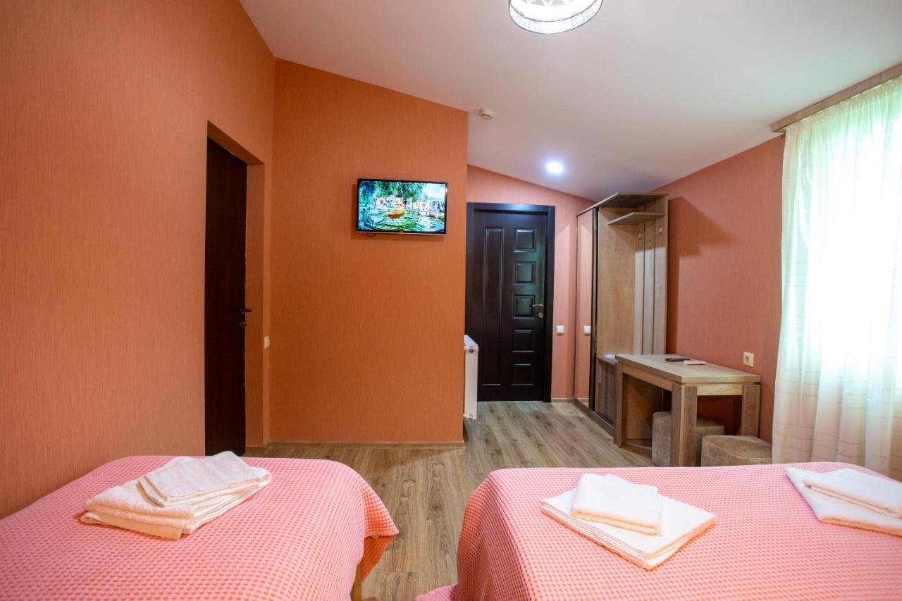 Hôtel Panorama Koutaïssi Extérieur photo