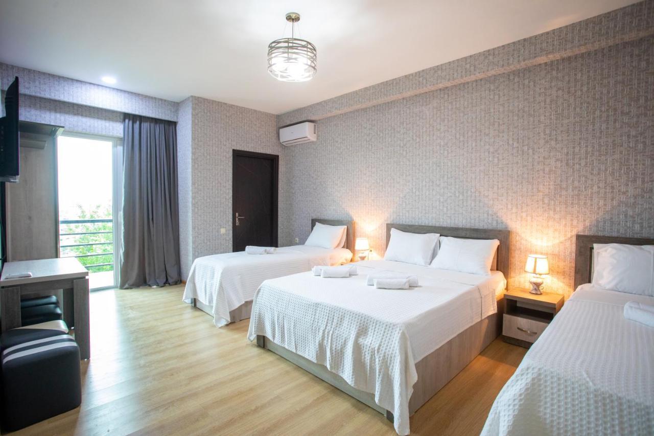 Hôtel Panorama Koutaïssi Extérieur photo