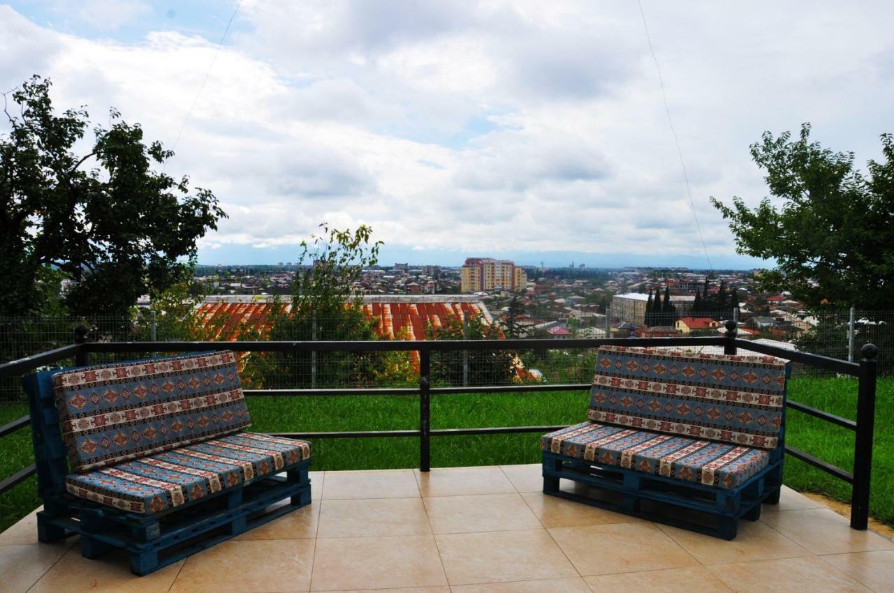 Hôtel Panorama Koutaïssi Extérieur photo